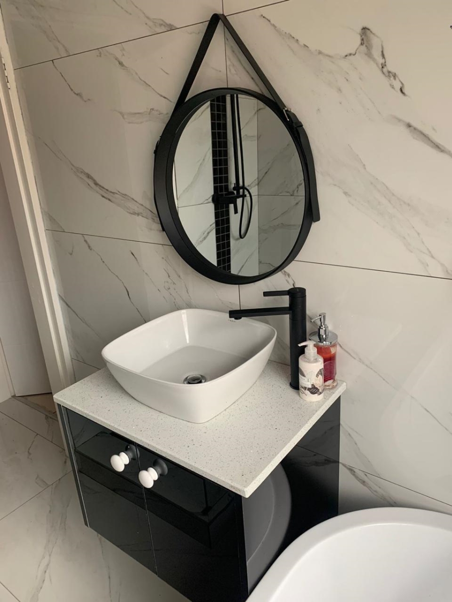 2 Bedroom Property for Sale in Witpoortjie Gauteng