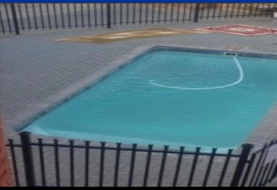 2 Bedroom Property for Sale in Halfway House Gauteng