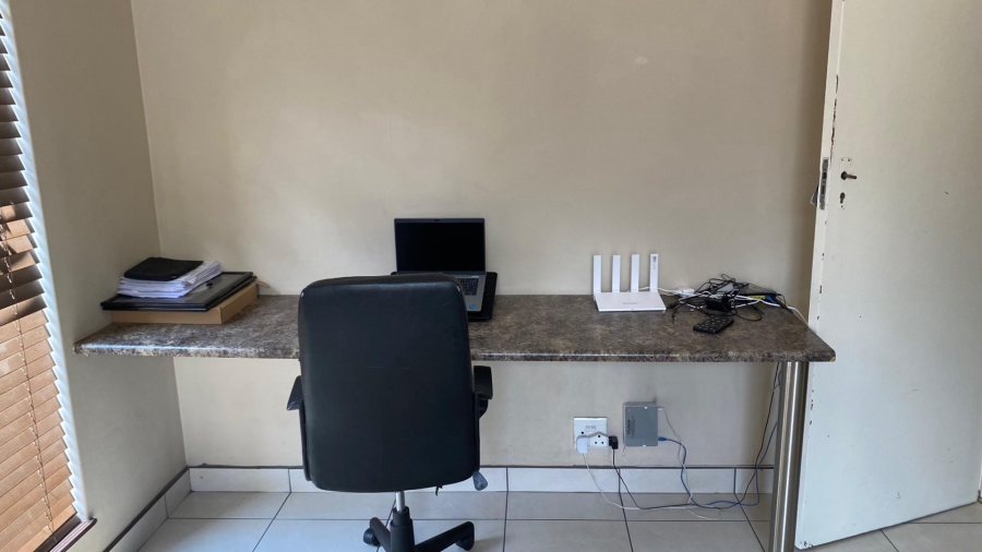 To Let 3 Bedroom Property for Rent in Birchleigh North Gauteng