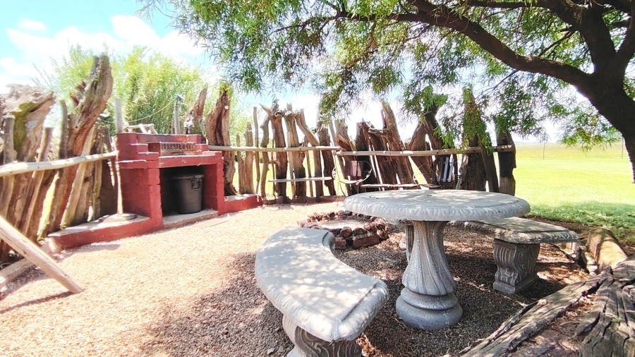 Commercial Property for Sale in Mooilande Gauteng