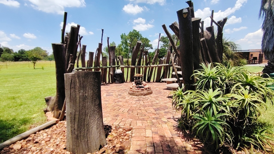 Commercial Property for Sale in Mooilande Gauteng