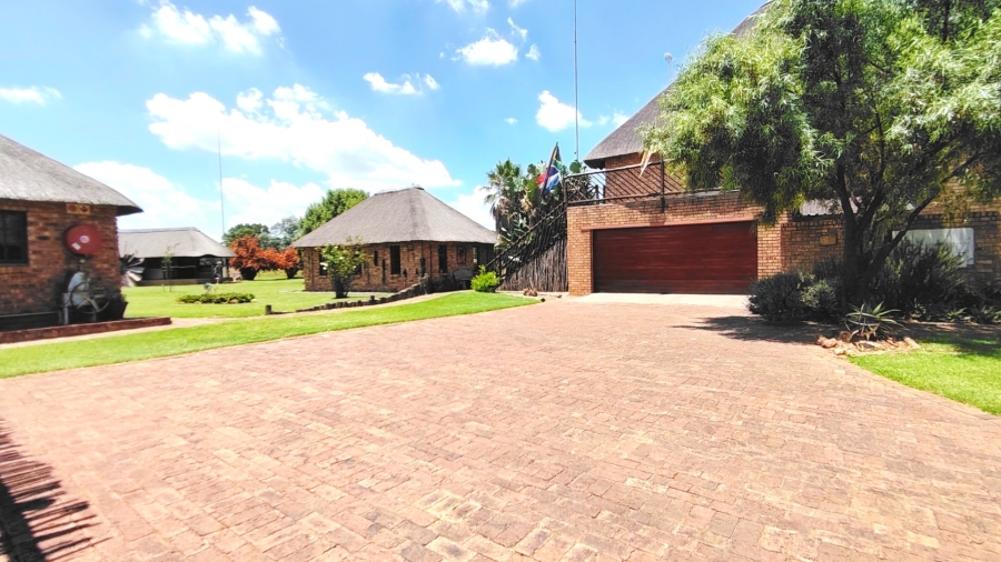 Commercial Property for Sale in Mooilande Gauteng