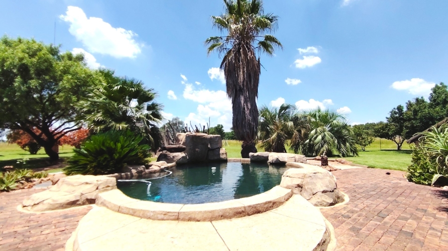 Commercial Property for Sale in Mooilande Gauteng