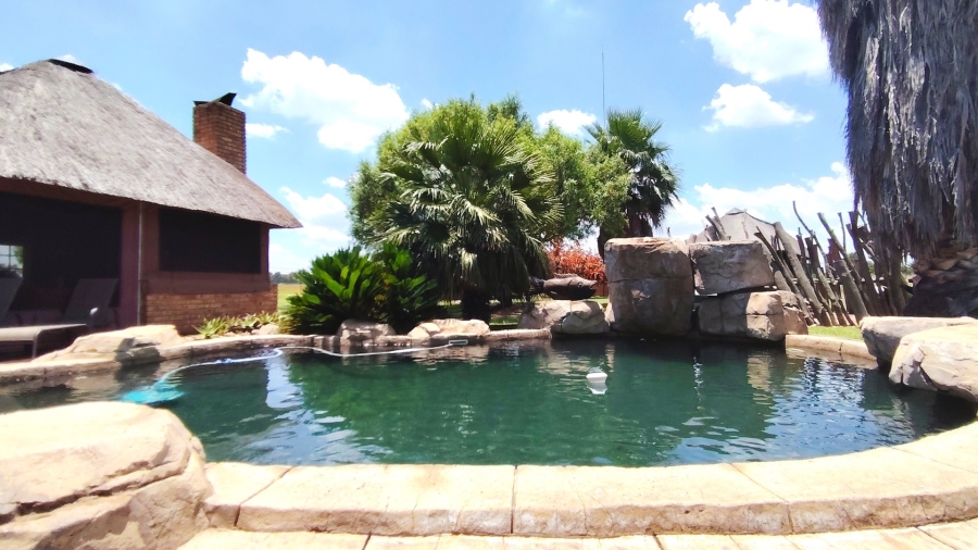 Commercial Property for Sale in Mooilande Gauteng