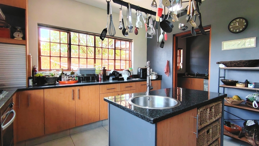 Commercial Property for Sale in Mooilande Gauteng