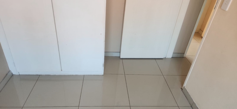  Bedroom Property for Sale in Die Hoewes Gauteng