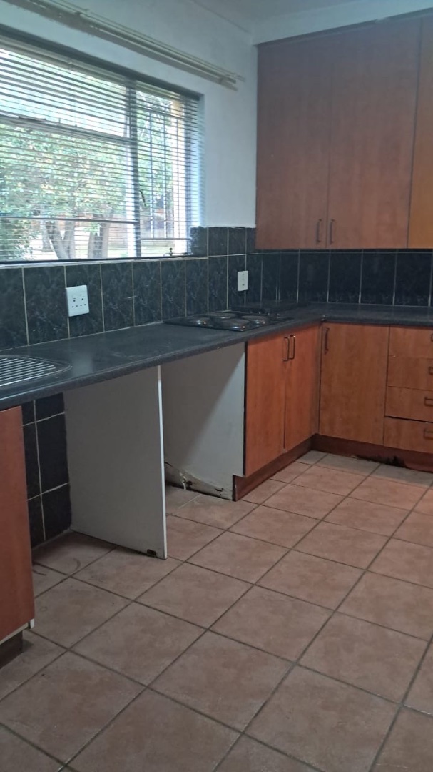 To Let 3 Bedroom Property for Rent in Alan Manor Gauteng