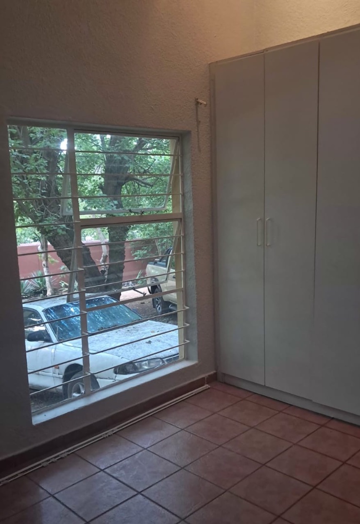 To Let 3 Bedroom Property for Rent in Alan Manor Gauteng