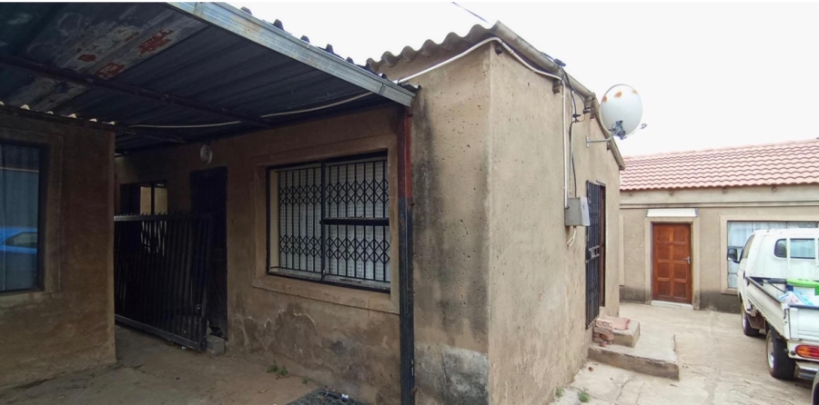 7 Bedroom Property for Sale in Saulsville Gauteng