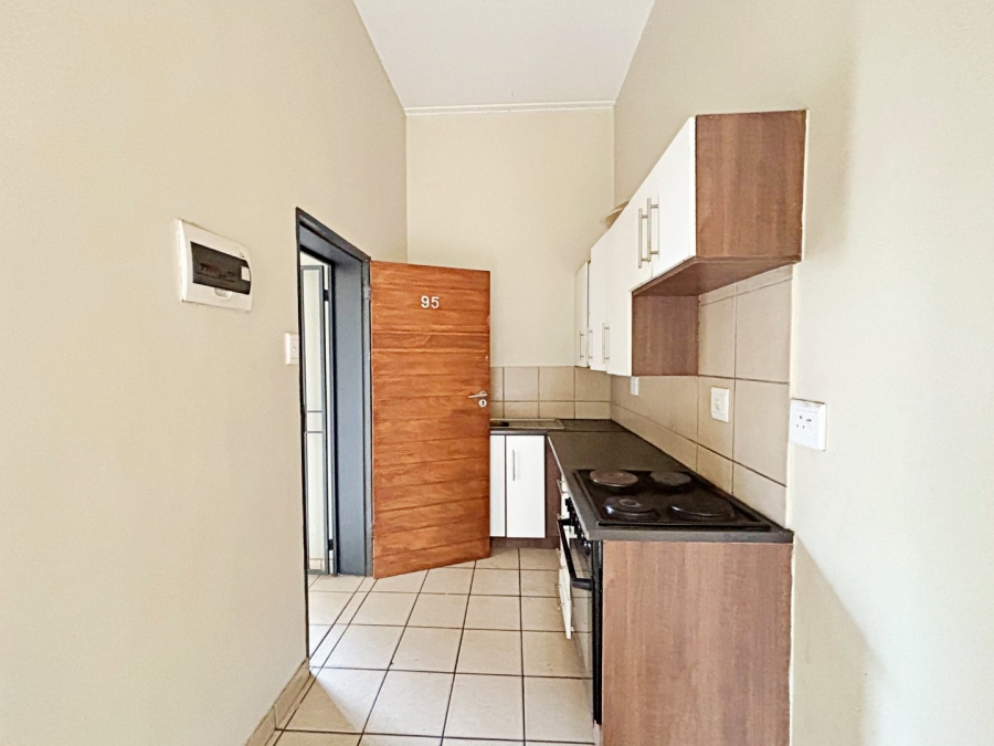3 Bedroom Property for Sale in Die Hoewes Gauteng