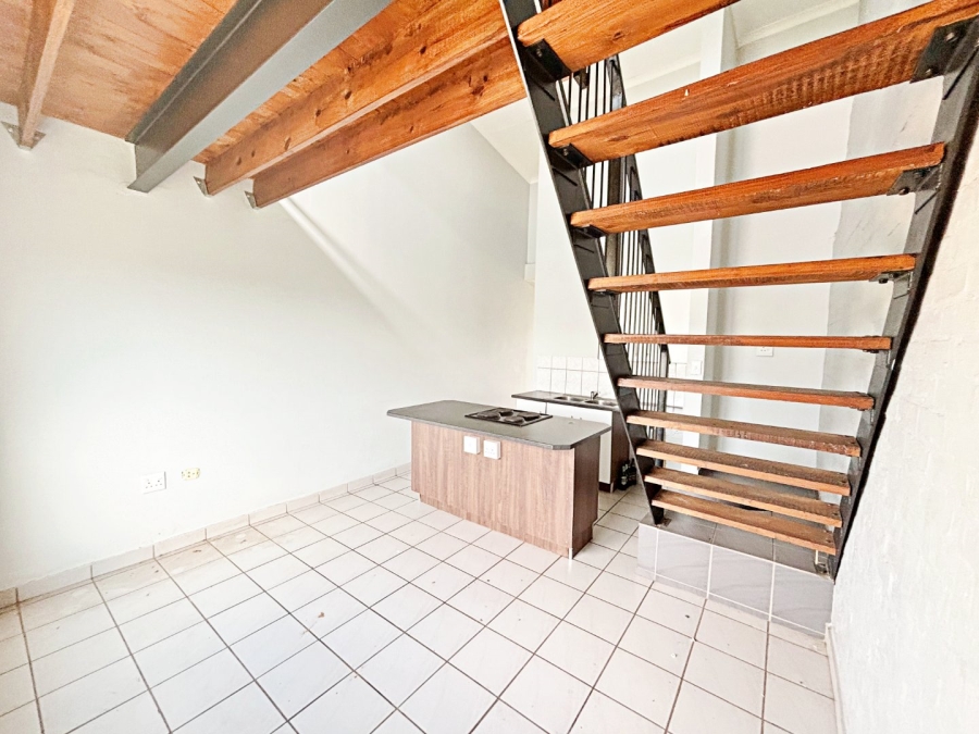 1 Bedroom Property for Sale in Die Hoewes Gauteng