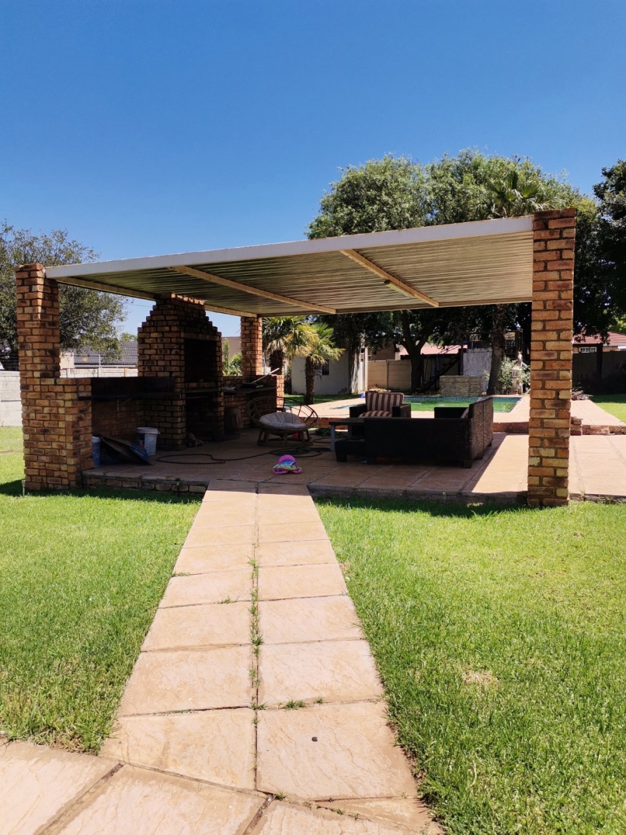 To Let 3 Bedroom Property for Rent in Witpoortjie Gauteng