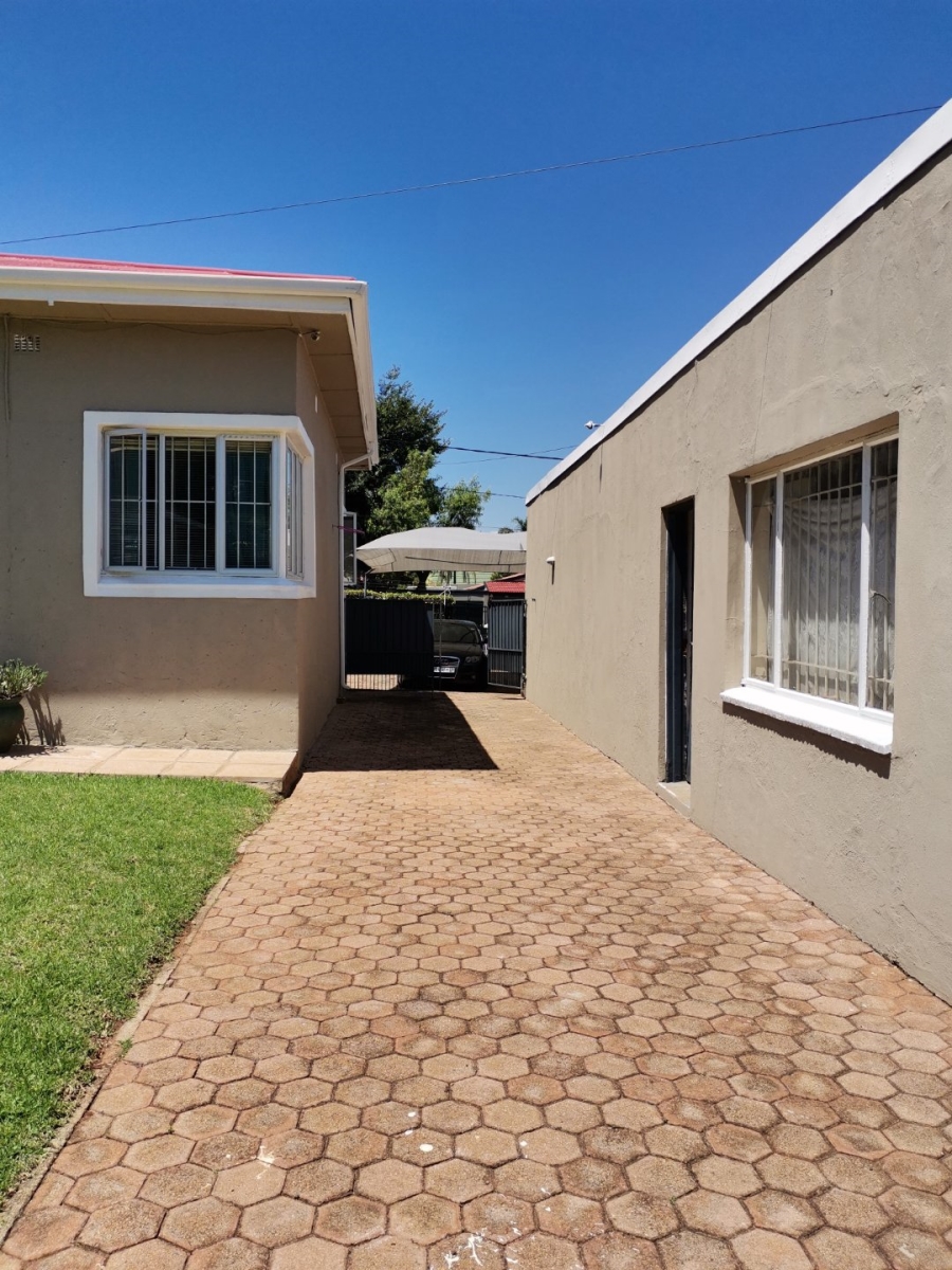 To Let 3 Bedroom Property for Rent in Witpoortjie Gauteng
