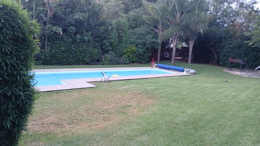 5 Bedroom Property for Sale in Waterkloof Ridge Gauteng