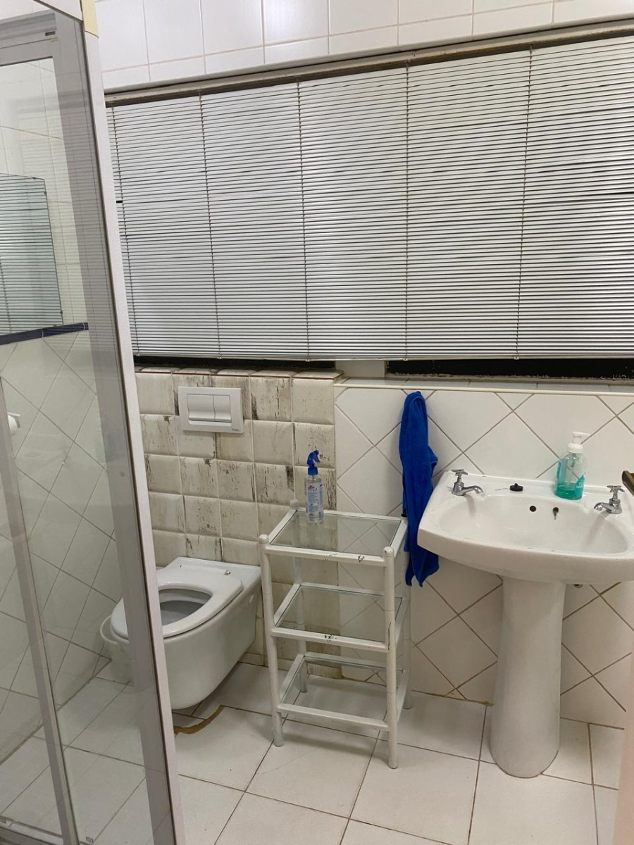 5 Bedroom Property for Sale in Waterkloof Ridge Gauteng