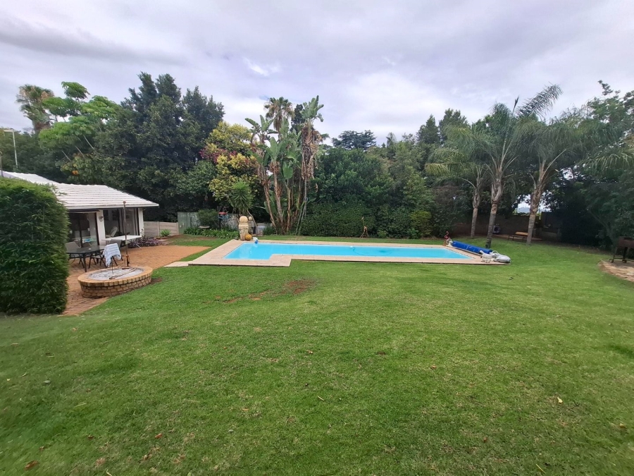 5 Bedroom Property for Sale in Waterkloof Ridge Gauteng
