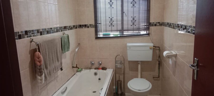 3 Bedroom Property for Sale in Rabie Ridge Gauteng