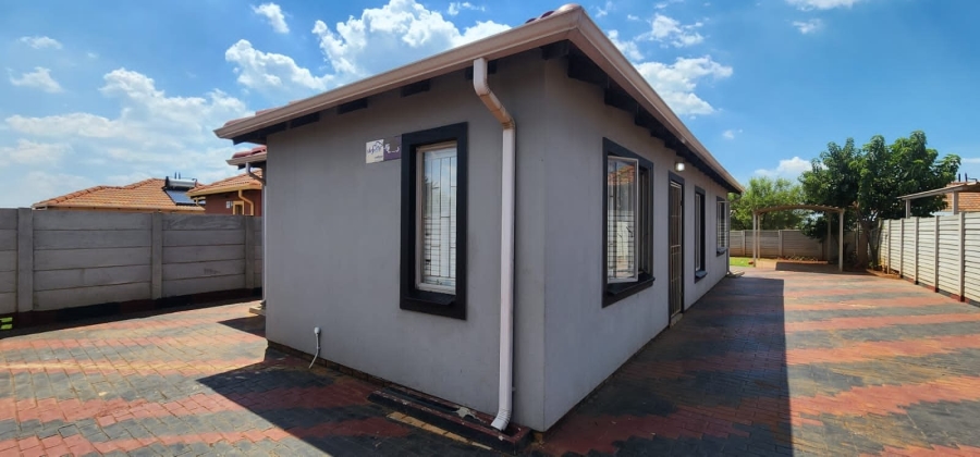 3 Bedroom Property for Sale in Sky City Gauteng