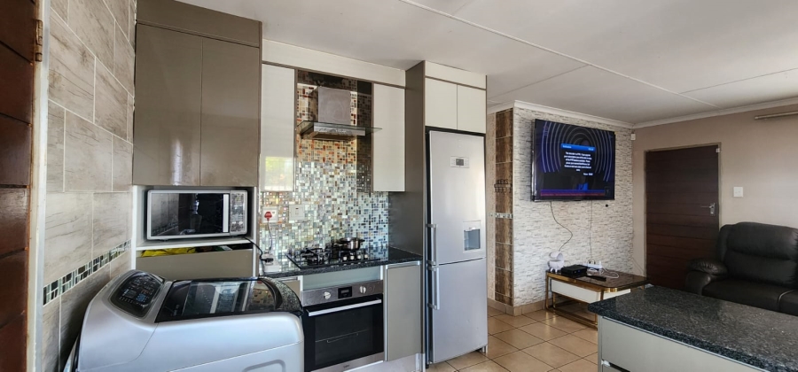 3 Bedroom Property for Sale in Sky City Gauteng