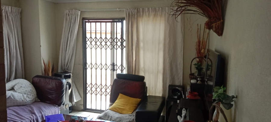 3 Bedroom Property for Sale in Rua Vista Gauteng