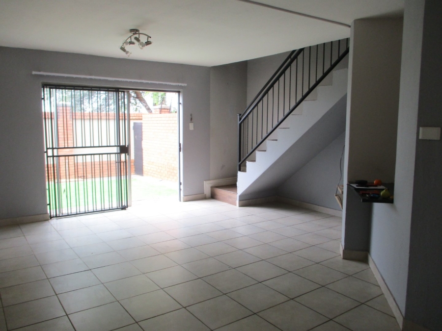 2 Bedroom Property for Sale in Montana Gauteng