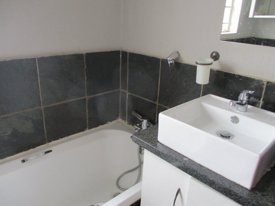 2 Bedroom Property for Sale in Montana Gauteng