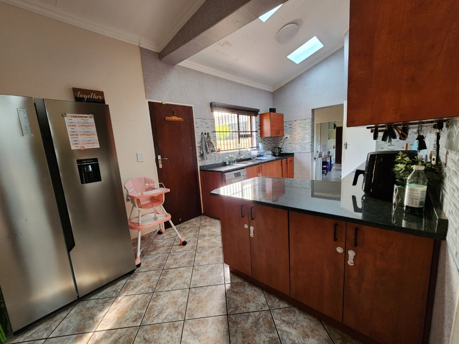 3 Bedroom Property for Sale in Annlin Gauteng