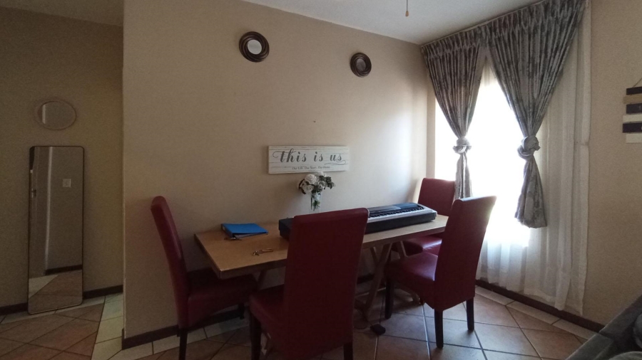 2 Bedroom Property for Sale in Equestria Gauteng