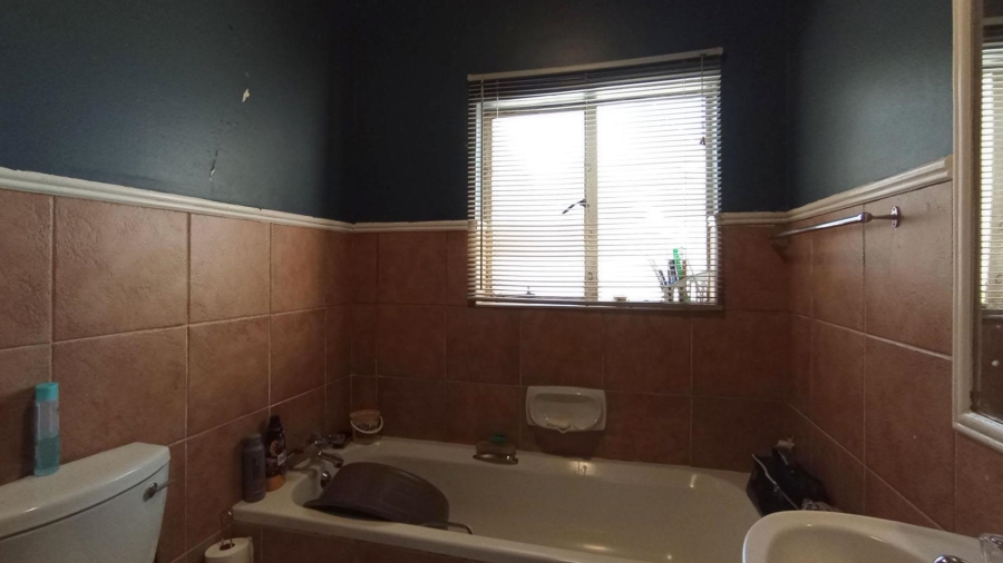 2 Bedroom Property for Sale in Equestria Gauteng