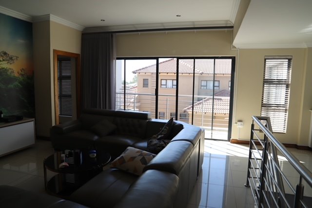 6 Bedroom Property for Sale in Magaliesberg Country Estate Gauteng