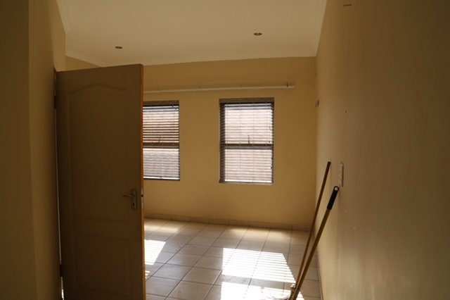 6 Bedroom Property for Sale in Magaliesberg Country Estate Gauteng