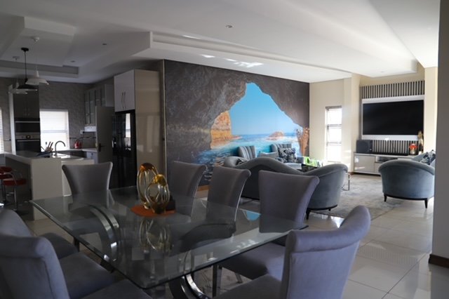 6 Bedroom Property for Sale in Magaliesberg Country Estate Gauteng