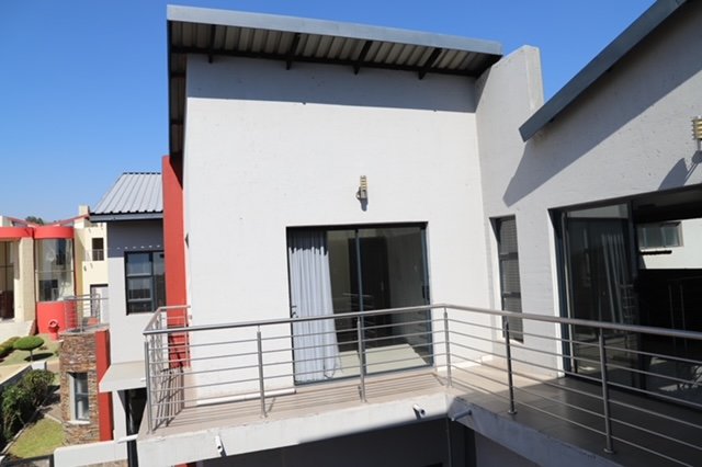 6 Bedroom Property for Sale in Magaliesberg Country Estate Gauteng