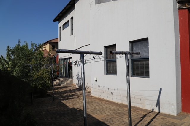 6 Bedroom Property for Sale in Magaliesberg Country Estate Gauteng
