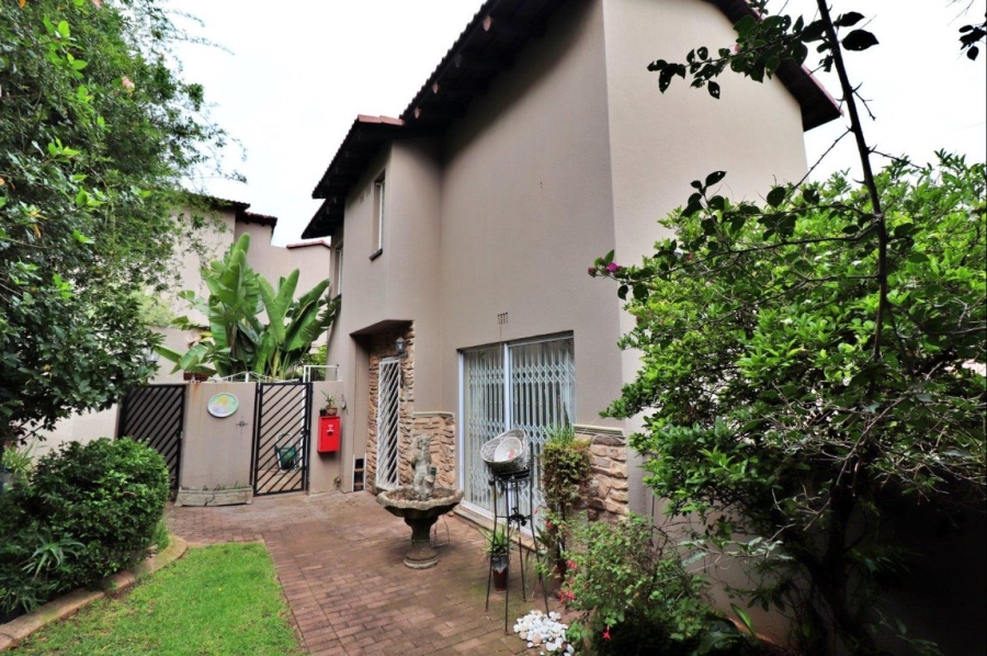 3 Bedroom Property for Sale in Sunnyrock Gauteng