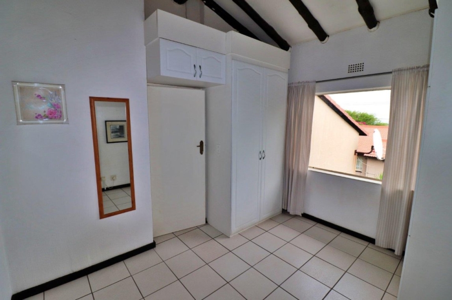 3 Bedroom Property for Sale in Sunnyrock Gauteng