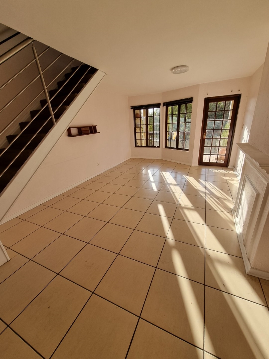 2 Bedroom Property for Sale in Morningside Hills Gauteng