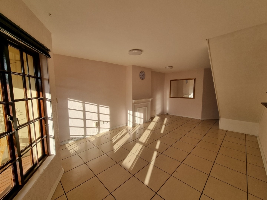 2 Bedroom Property for Sale in Morningside Hills Gauteng