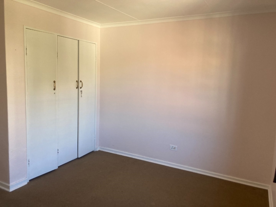 2 Bedroom Property for Sale in Morningside Hills Gauteng