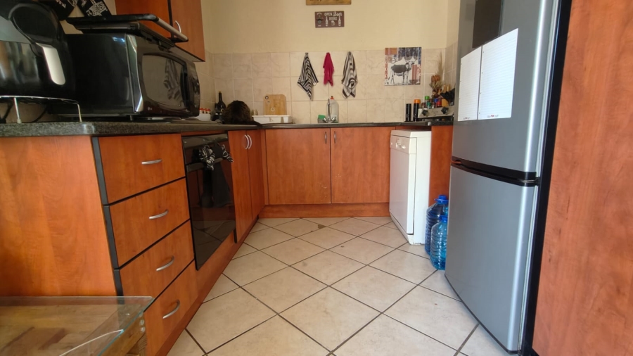 1 Bedroom Property for Sale in Annlin Gauteng