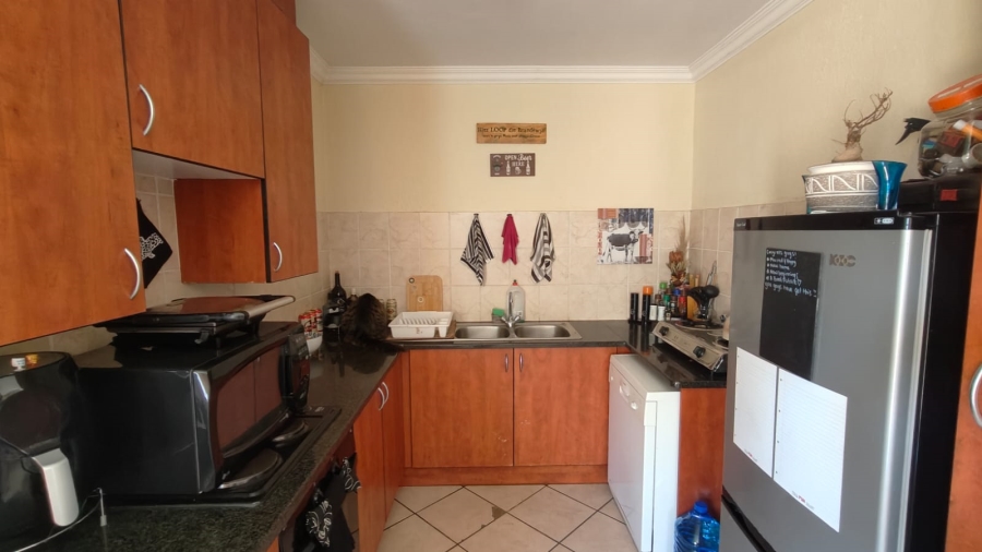 1 Bedroom Property for Sale in Annlin Gauteng