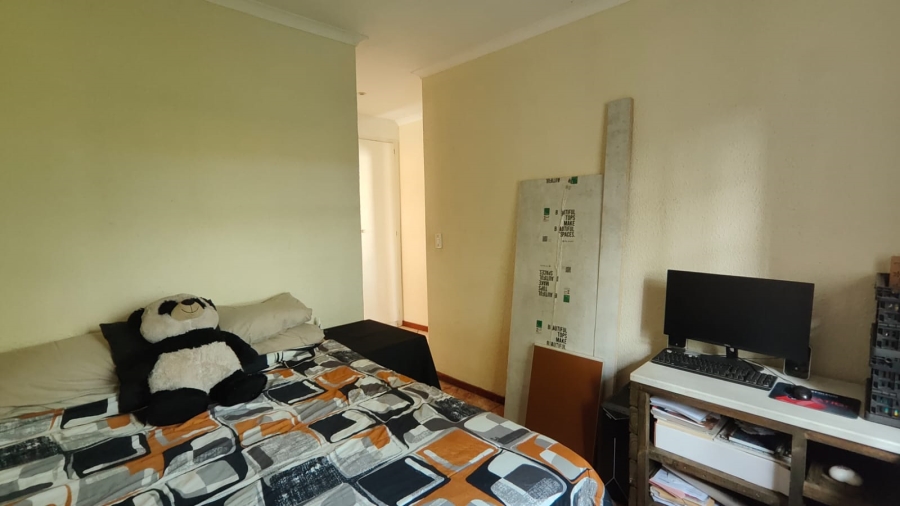1 Bedroom Property for Sale in Annlin Gauteng