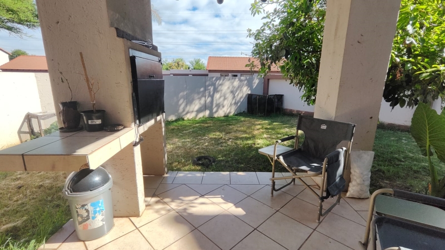 1 Bedroom Property for Sale in Annlin Gauteng
