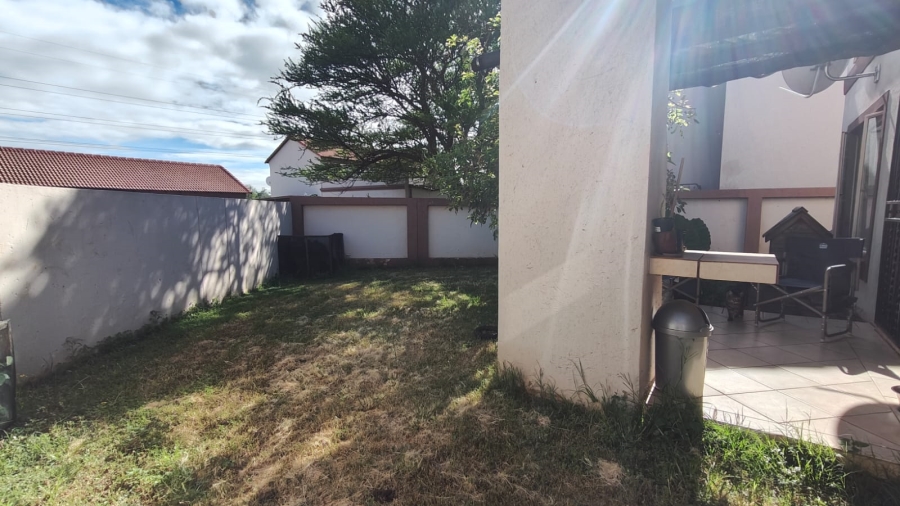 1 Bedroom Property for Sale in Annlin Gauteng