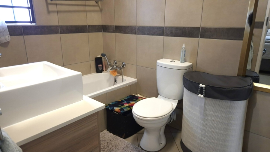 3 Bedroom Property for Sale in Sevilla Estate Gauteng