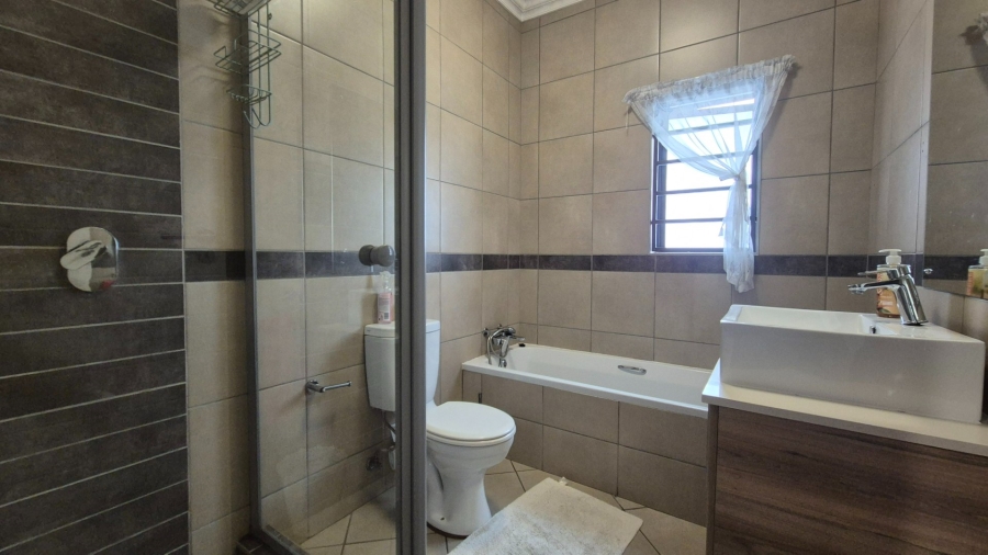 3 Bedroom Property for Sale in Sevilla Estate Gauteng