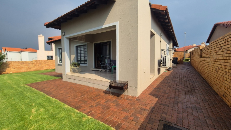 3 Bedroom Property for Sale in Sevilla Estate Gauteng