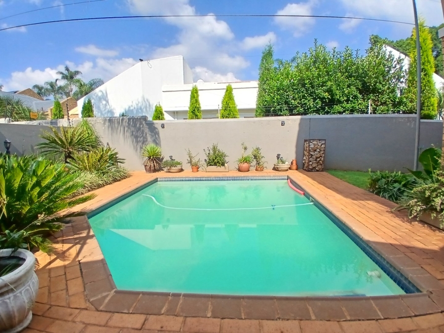 3 Bedroom Property for Sale in Eldoraigne Gauteng