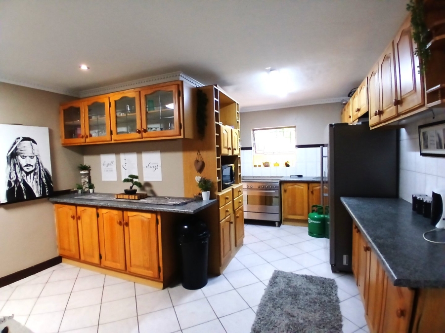 3 Bedroom Property for Sale in Eldoraigne Gauteng