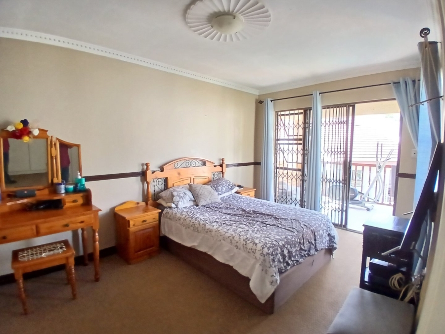 3 Bedroom Property for Sale in Eldoraigne Gauteng